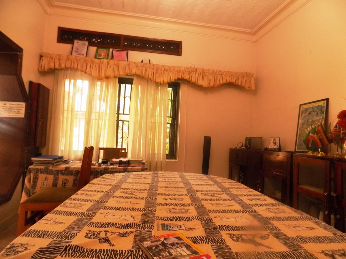 Rhino Motel Mbarara Exterior foto