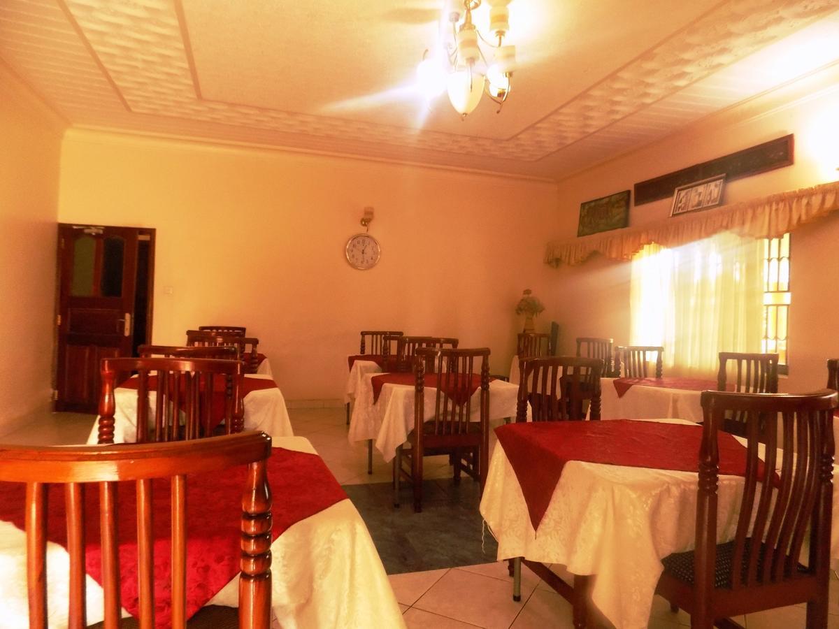 Rhino Motel Mbarara Exterior foto